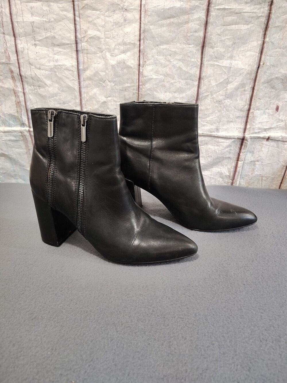 Fergie Boots Womens Ankle Bootie Black Heels Gothic Romance Alternative Zip 8.5M
